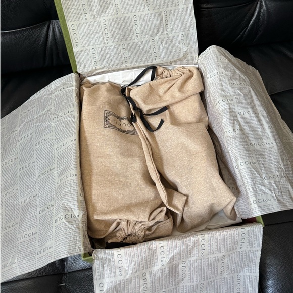 Gucci Jumbo GG Men’s Sneakers (Gucci Size 9. US Size 10-11) - Picture 4 of 5